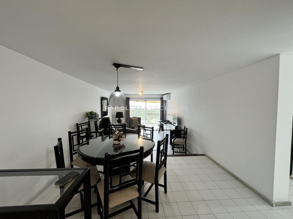 Apartamento en venta de 3 dormitorios en Roosevelt, Punta d
