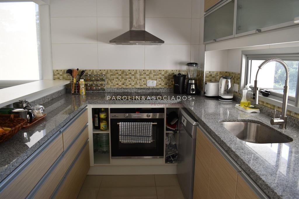 Apartamento en venta en Acapulco Tower, Punta del