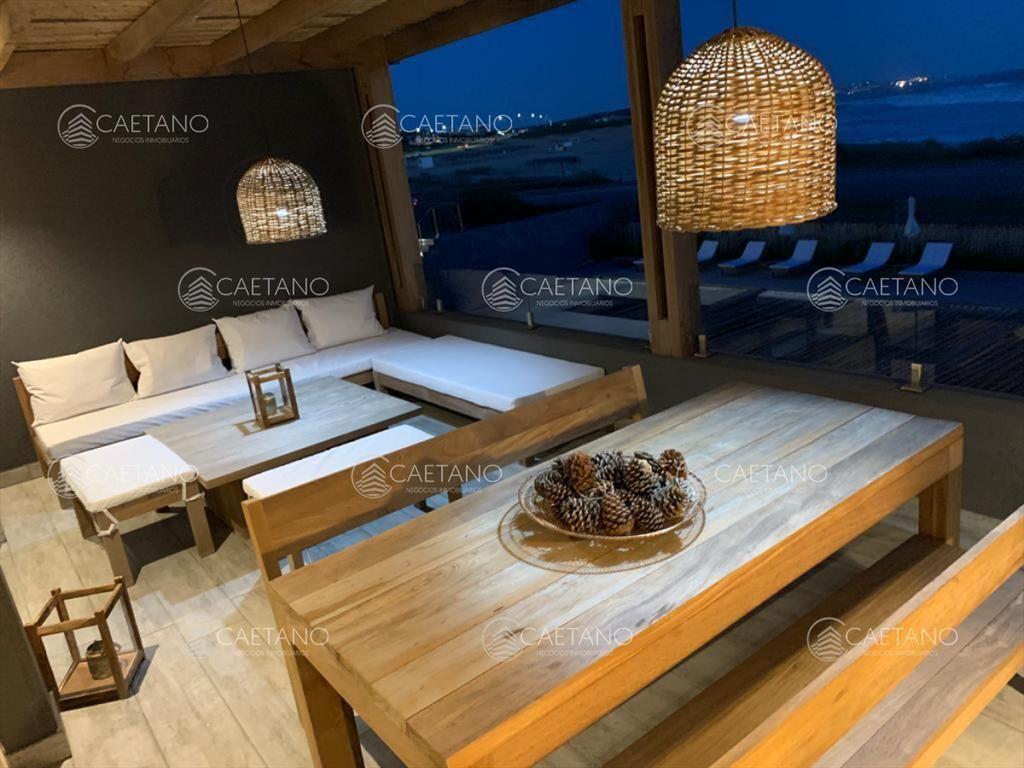 Excelente apartamento en primera linea de