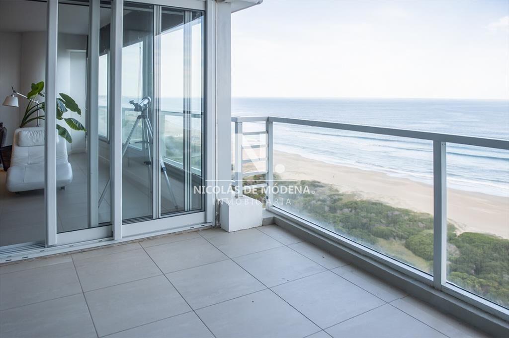 Espectacular departamento frente al mar en venta,