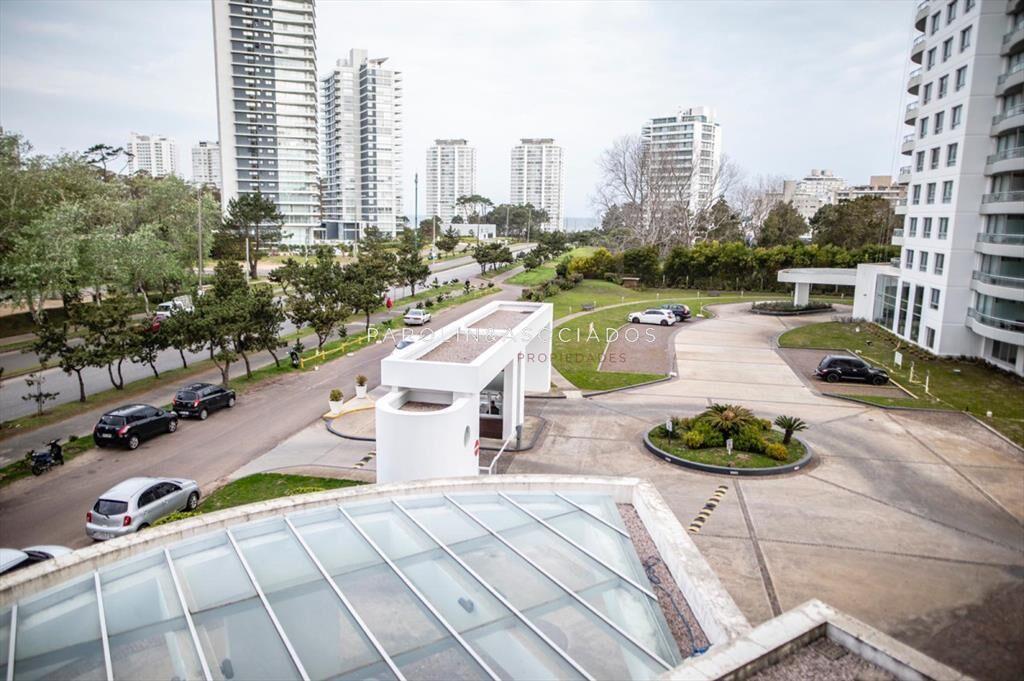 Apartamento en venta en Ocean Drive I, Punta del