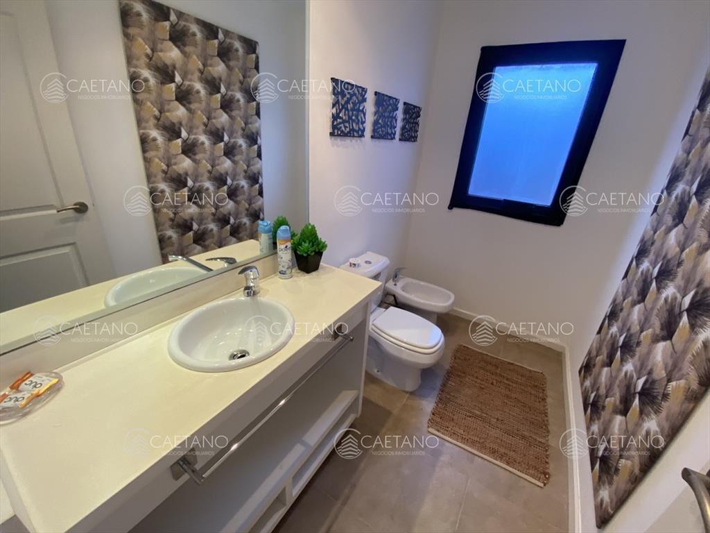 Venta casa 2 dormitorios pinares