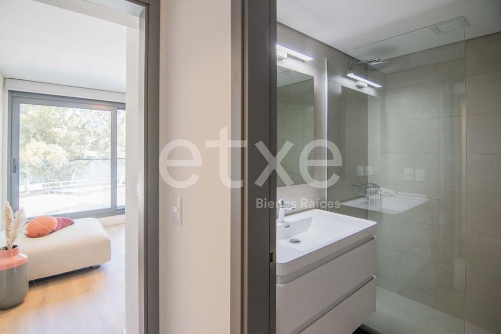 Venta Apartamento 2 dorm 2 baños Carrasco Boating Torre 2...