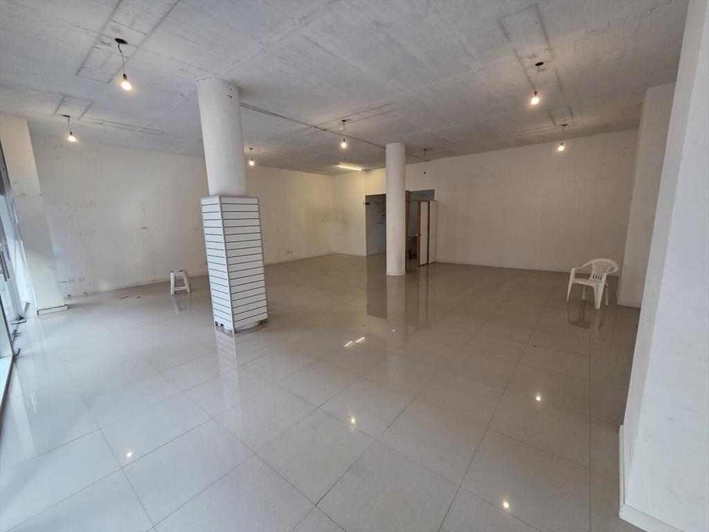 25 de mayo y Bartolome Mitre, 100 m2, 8 mts de frente, exce