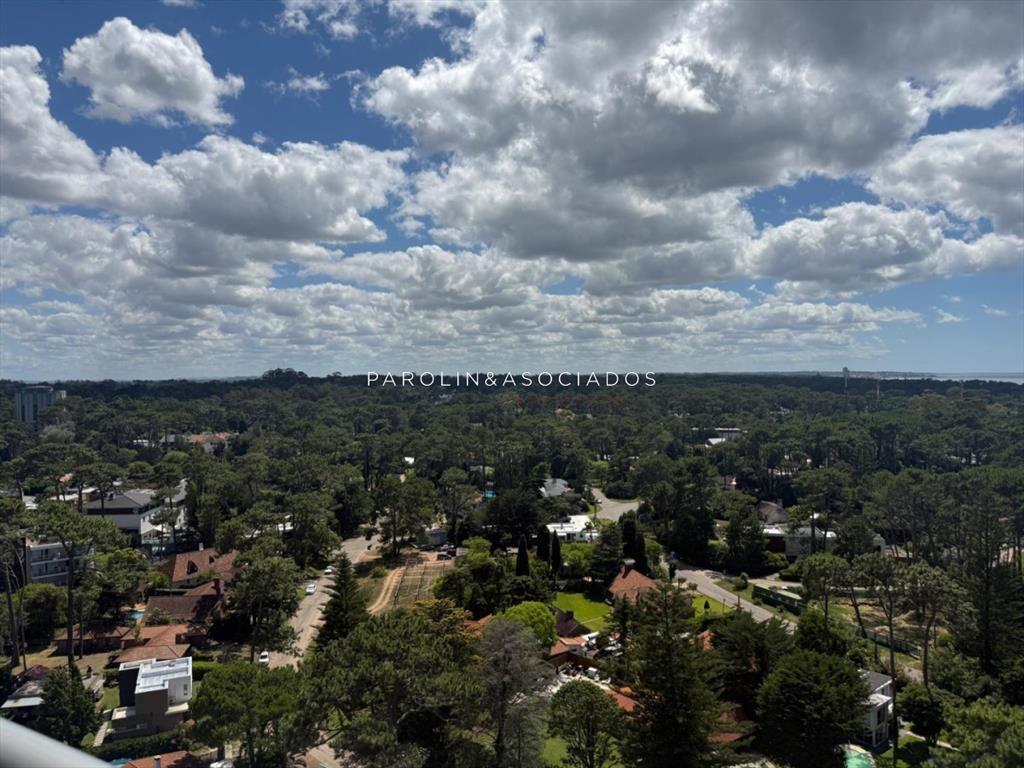 Departamento en Venta en Torre Tressesenta, Punta