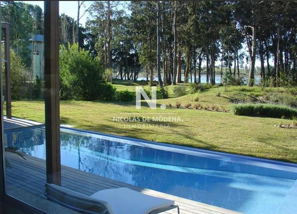 Casa en Laguna Blanca en Alquiler
