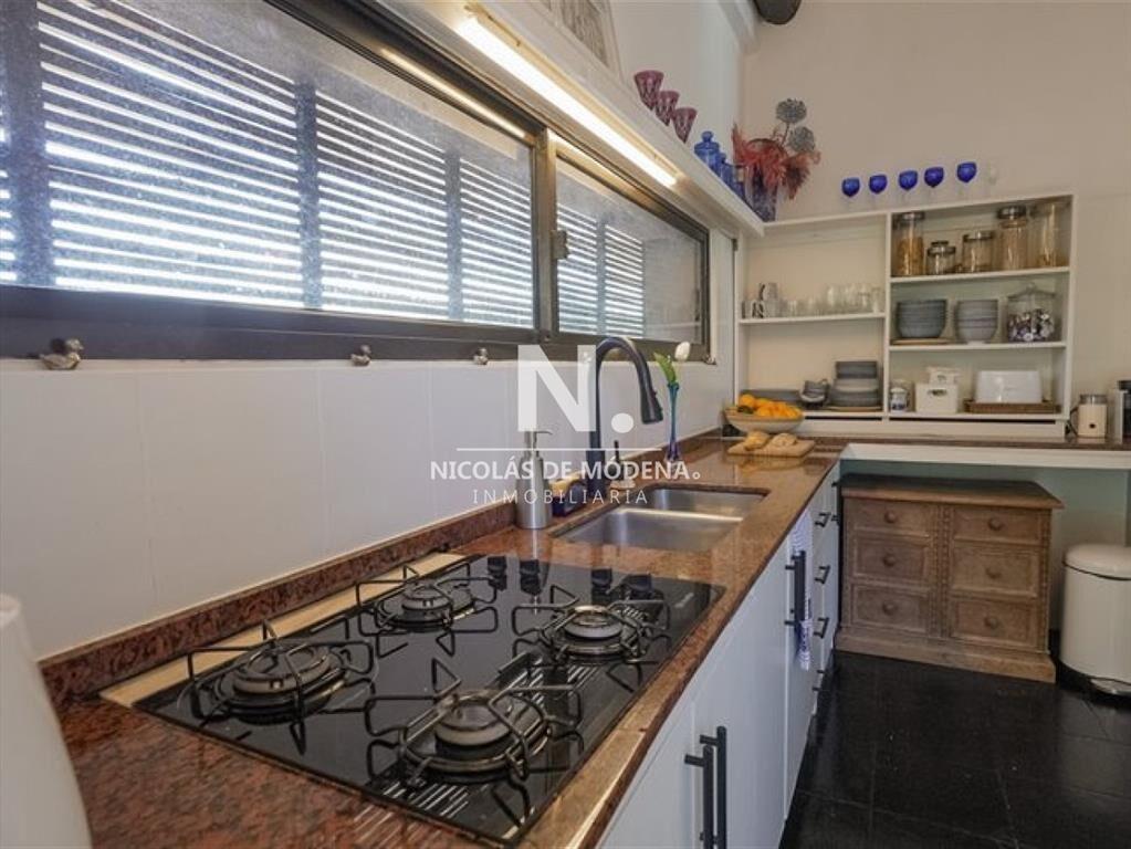 Vende casa en Arenas de Jose ignacio de 3 en con