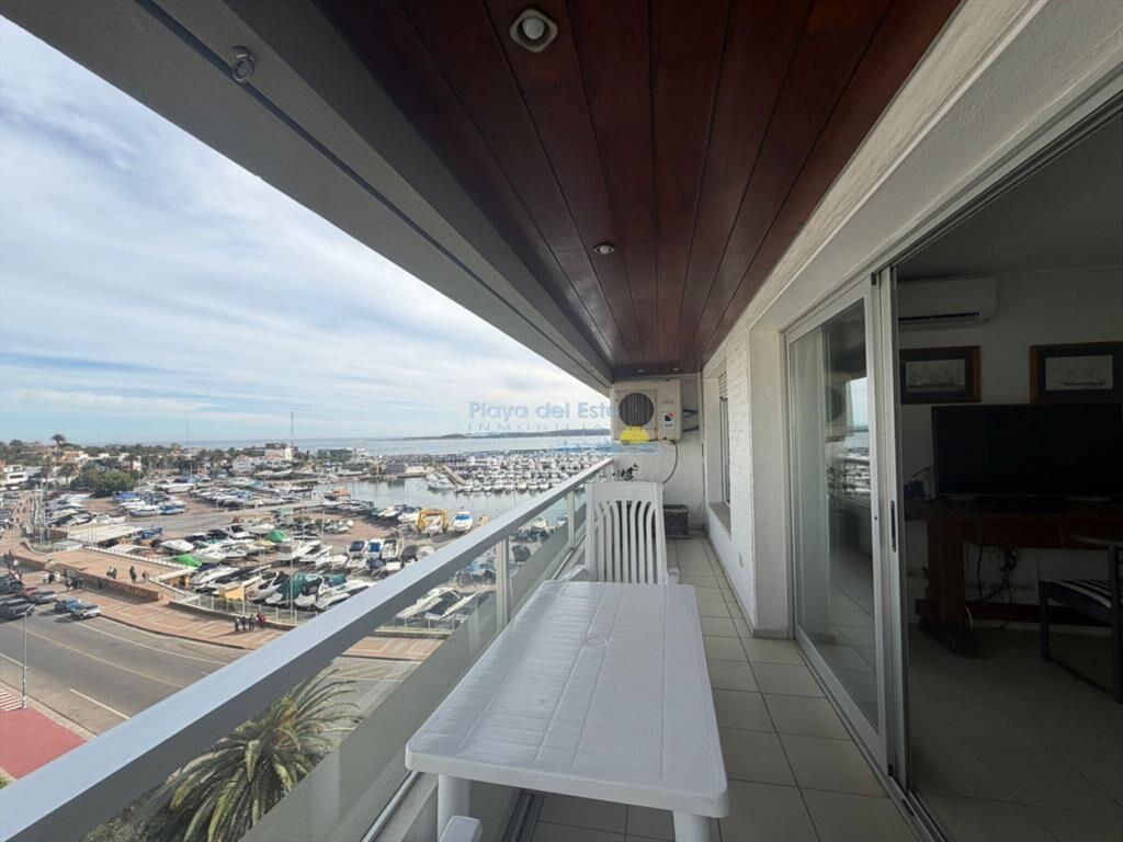 Pent-house en venta de 2 dormitorios en Punta del