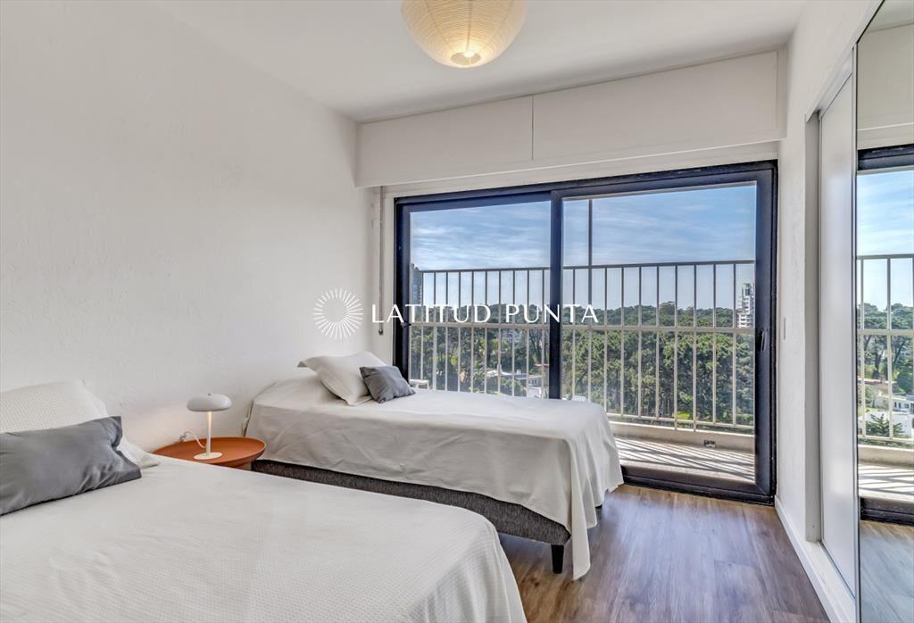 Apartamento en Mansa, 3 dormitorios más