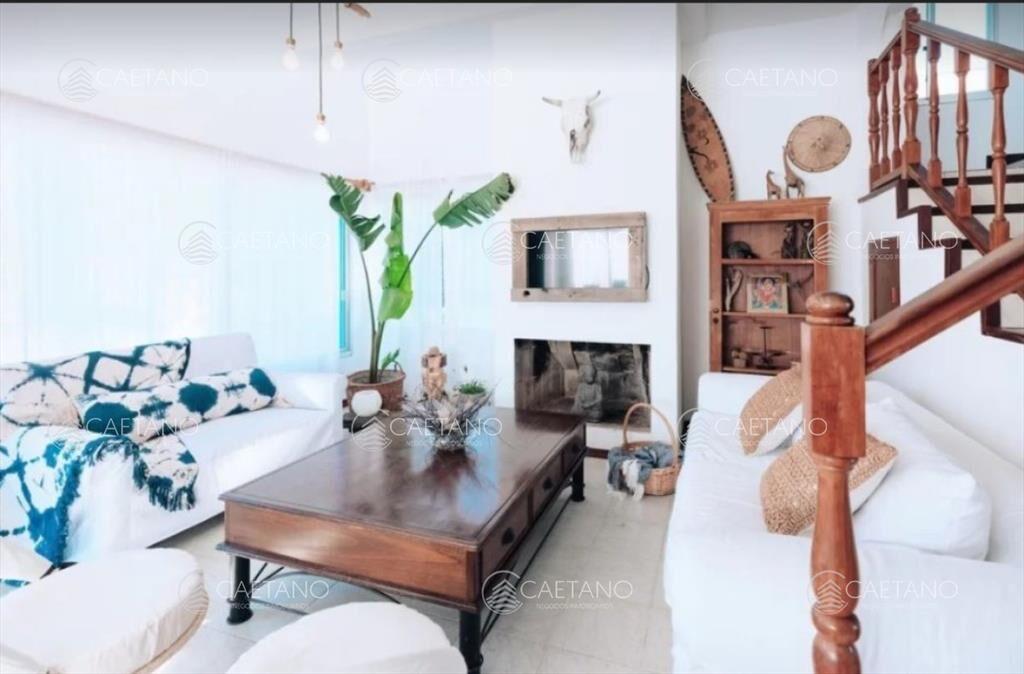 Venta de Casa 5 DORMITORIOS en EL CHORRO