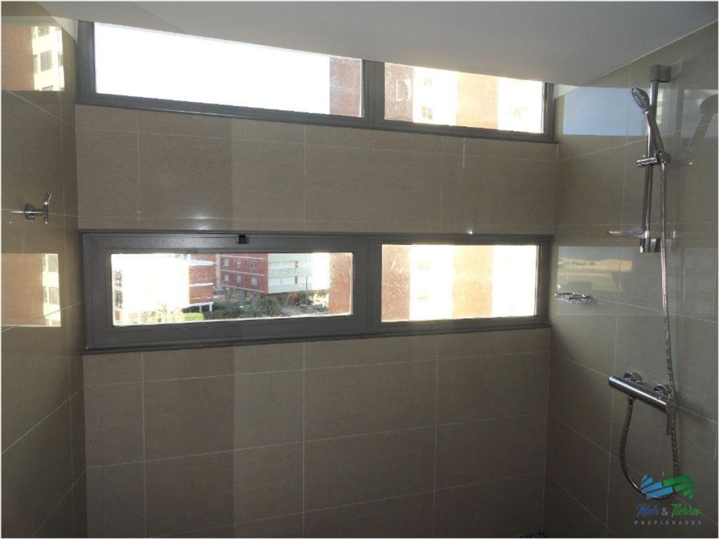 Apartamento en Brava, 2 dormitorios *
