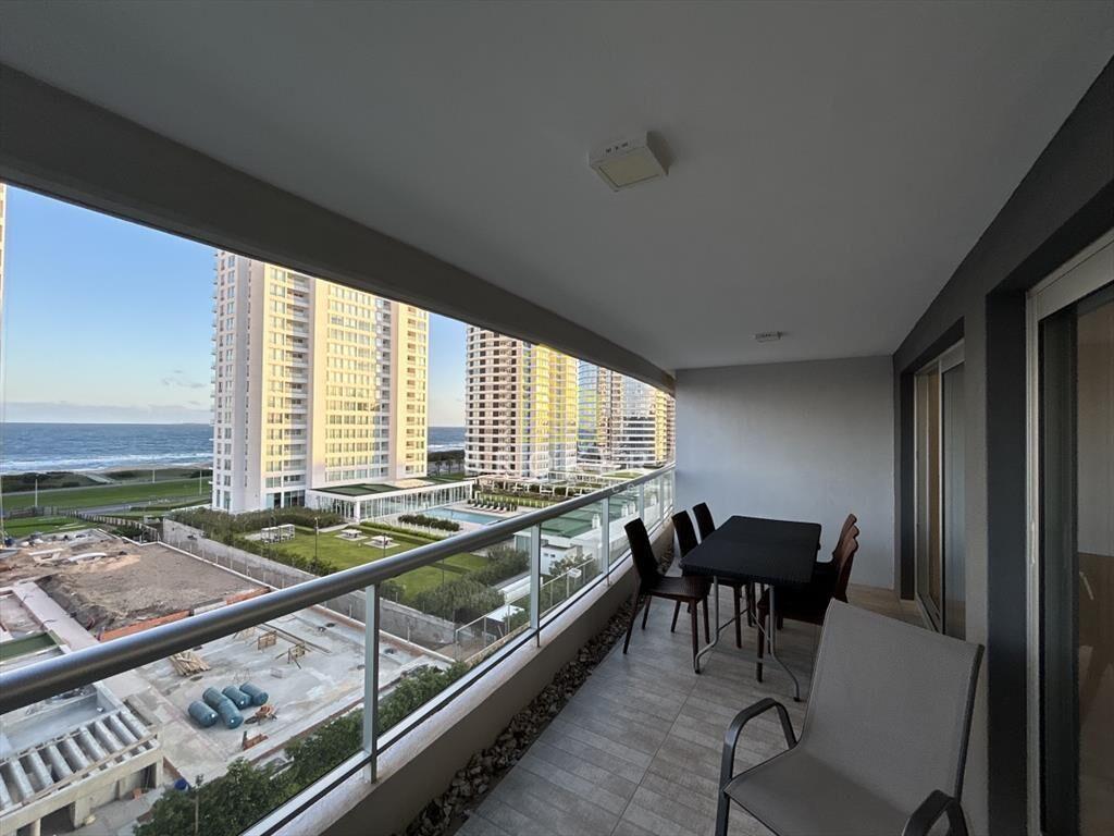 Venta de apartamento dos dormitorios con vista al