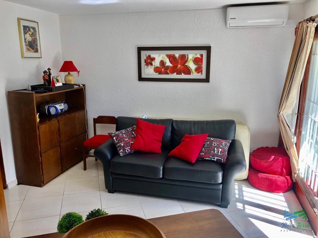 En venta , apartamento muy lindo, reciclado a 100 ms del ma