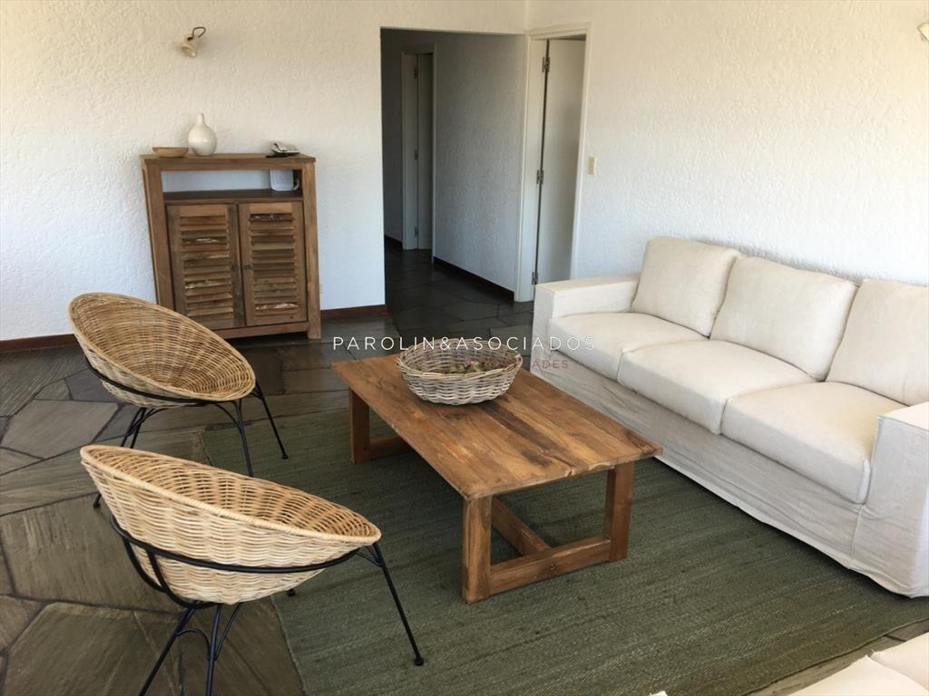 Apartamento en venta de 3 dormitorios en de Punta