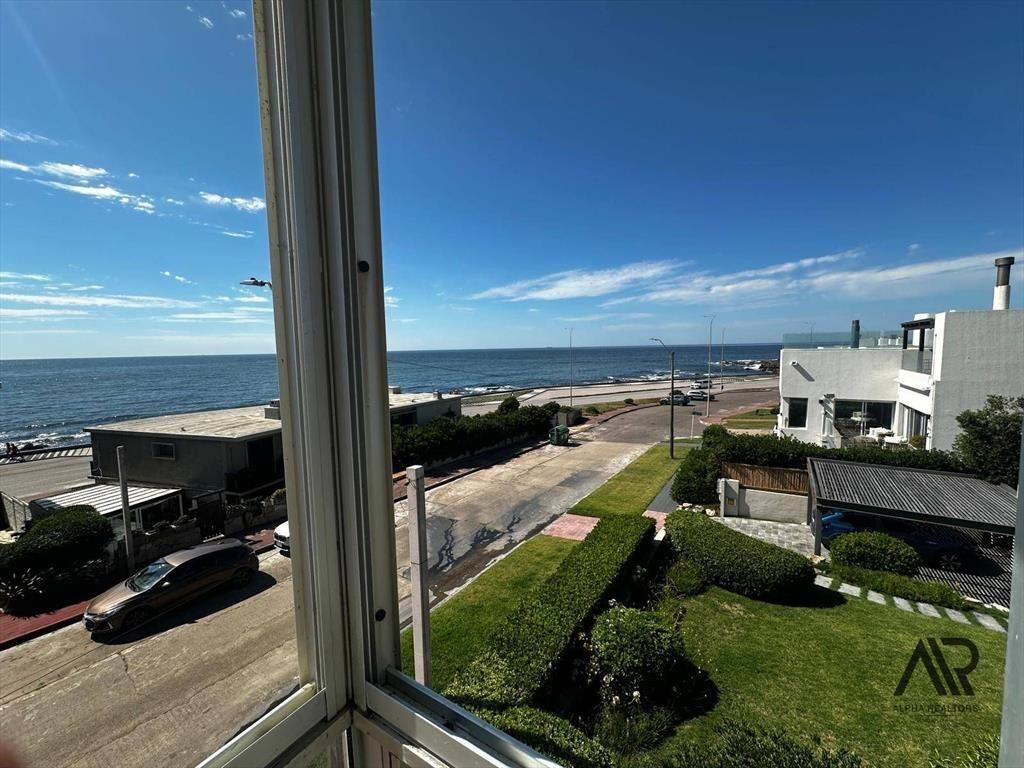 Apartamento en alquiler temporario c/ cochera en Península