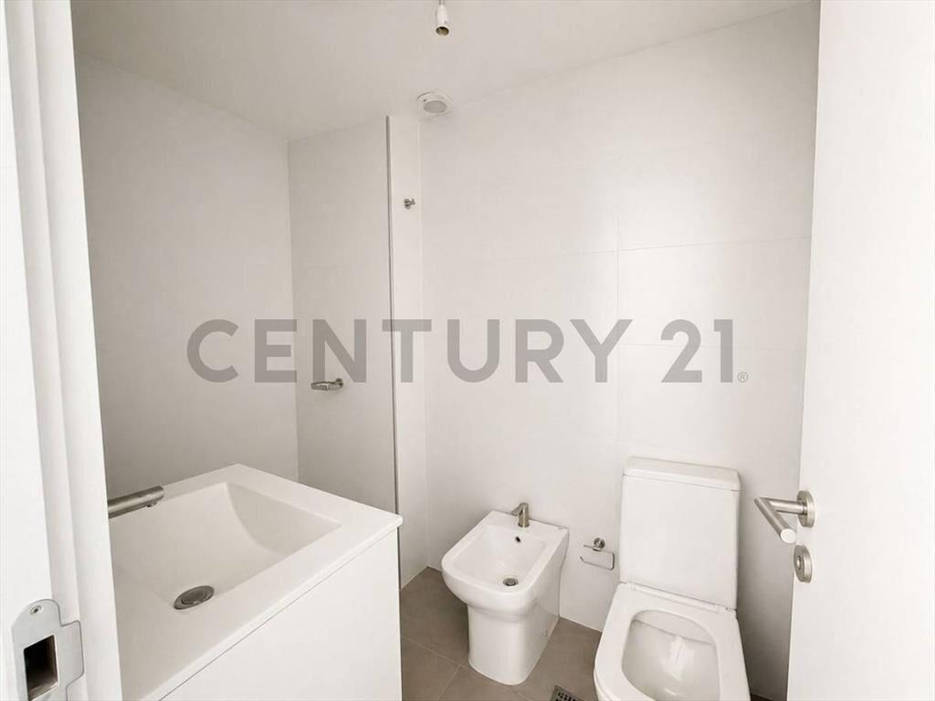 Apartamento a ESTRENAR! 1 Dormitorio -Balcón- 2 baños - A...
