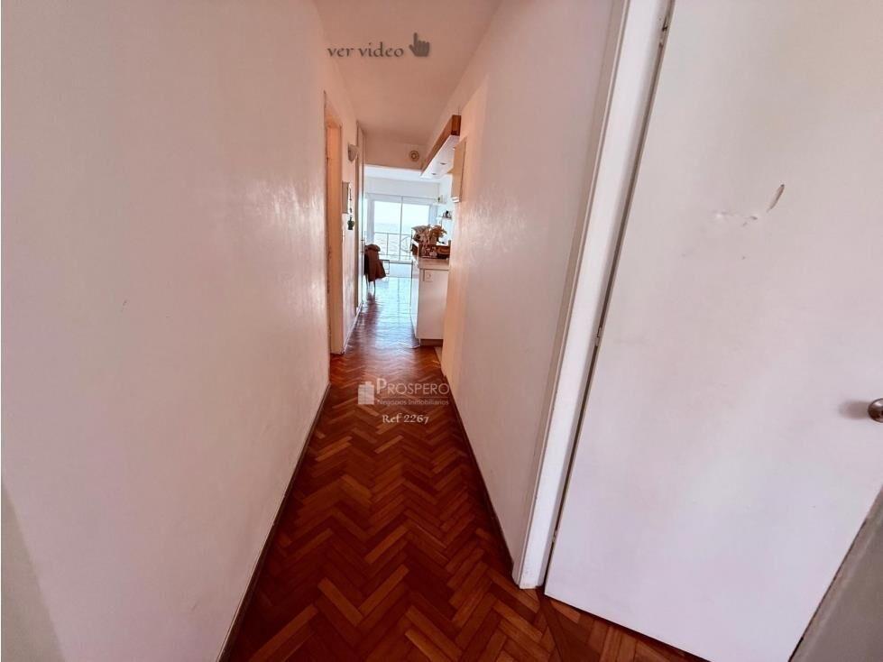 2267/3 venta apto 2 dorm Malvin c/balcon fte a la Rambla