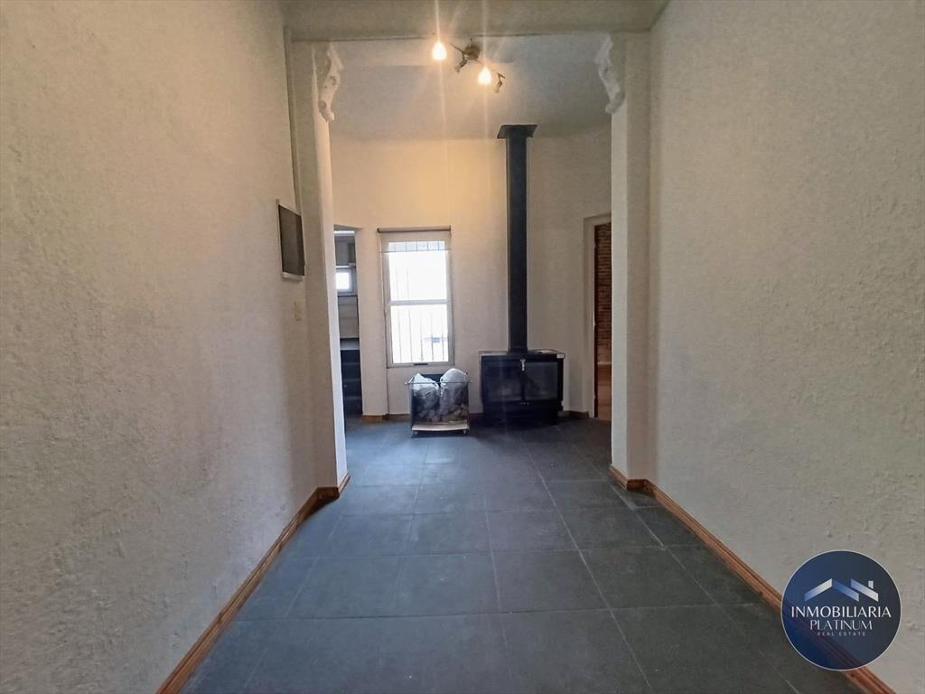 Casa en venta 3 dormitorios+altillo c/ cochera en La Bla...