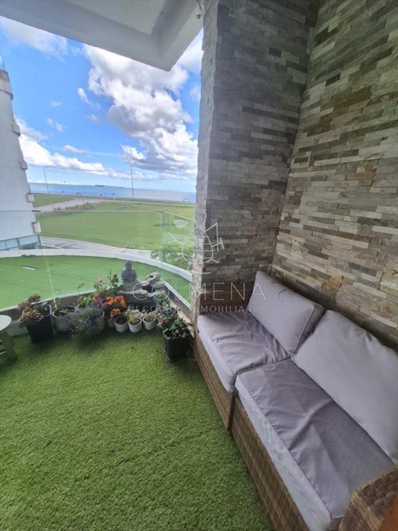Apartamento en venta primera linea Playa Mansa 2
