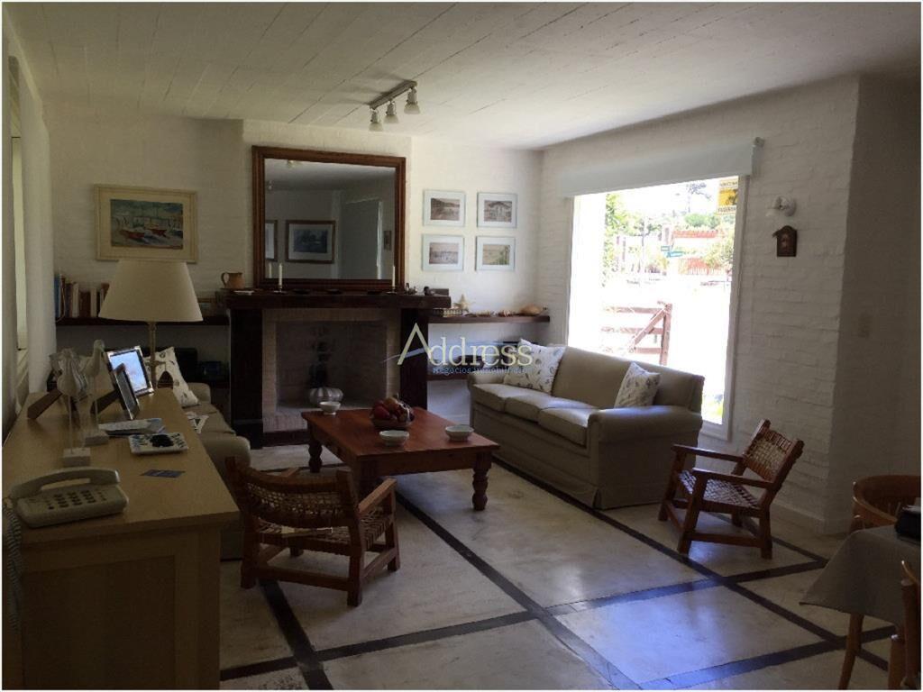 Casa en Rincón del Indio, 3 dormitorios *