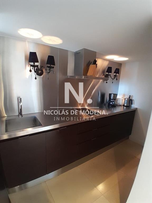 apartamento de 2 dormitorios y 2 baños, ubicado