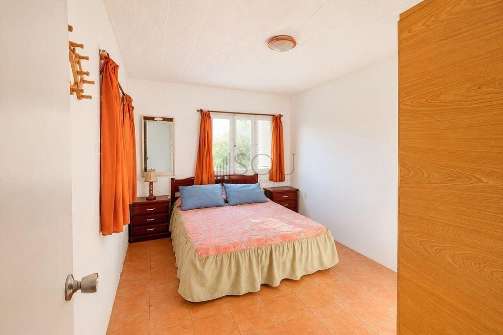 VENTA CASA 2 DORMITORIOS EN VILLA SERRANA