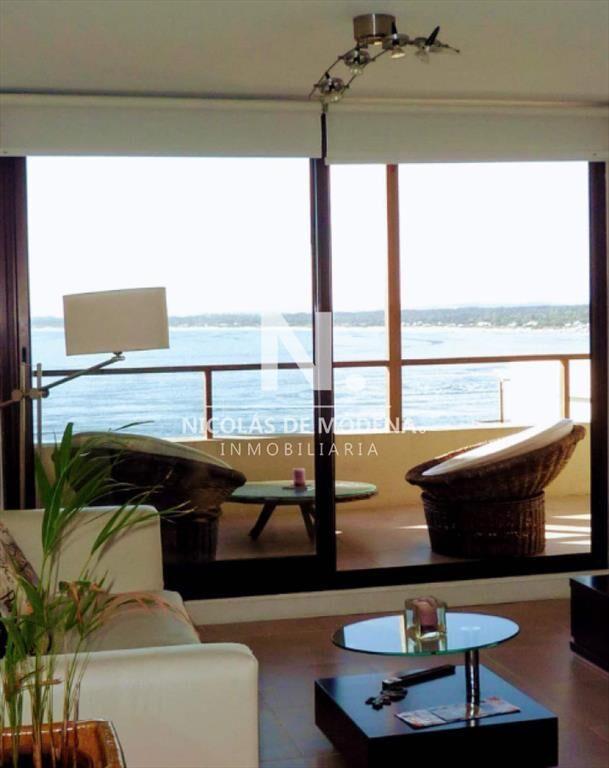 Vende apartamento de 2 dormitorios con vista al