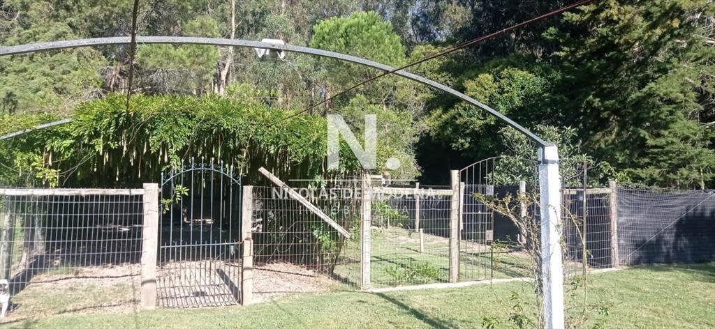Vende Chacra amplio, con casa de 3 dormitorios en