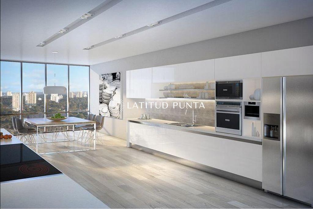Apartamento con muy buena luz sobre la brava.