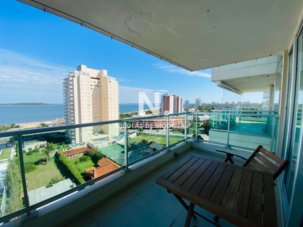 Departamento de 3 dormitorios en Mansa Punta del