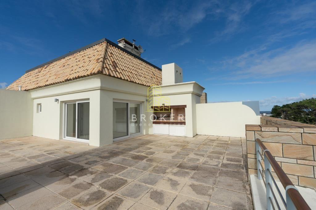 Venta apartamento mansa 3 dormitorios parrillero