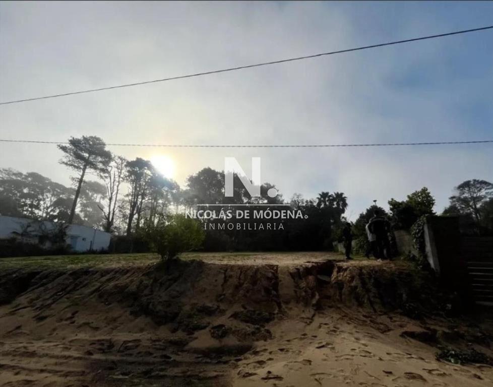 En venta terreno en Rincon del Indio de 920m2,