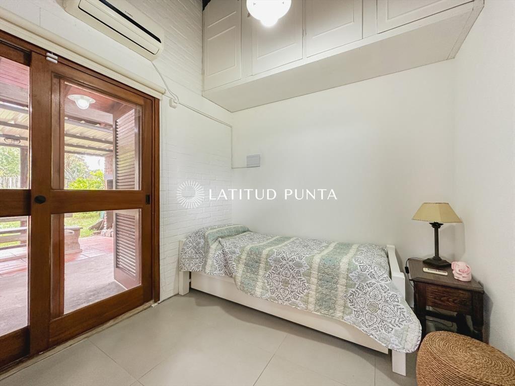 Casa en Jardines de CÃ³rdoba, 3 dormitorios
