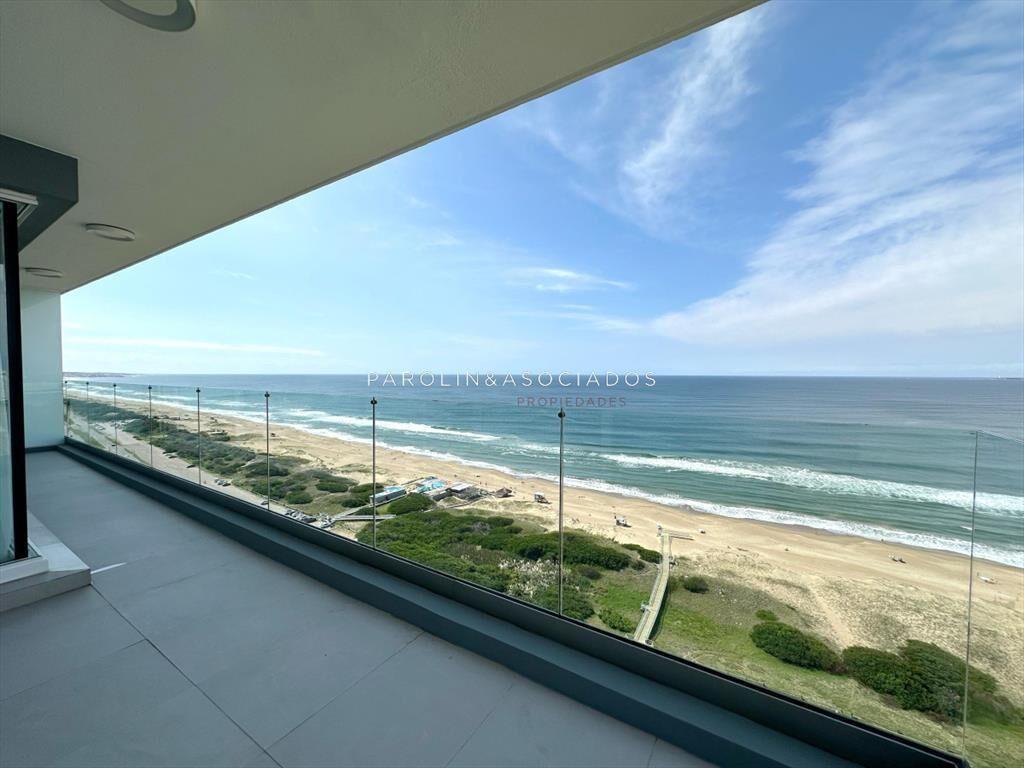 Apartamento en venta de 3 dormitorios en Le Parc