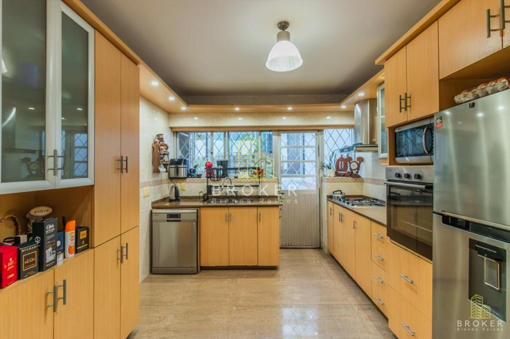 Venta Casa 3 dormitorios Malvin Piscina Barbacoa