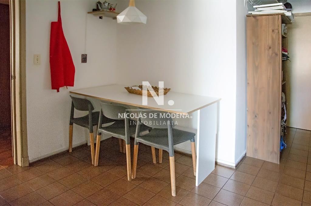 Amplio apartamento en Península, a pasos del mar de 3 dorm