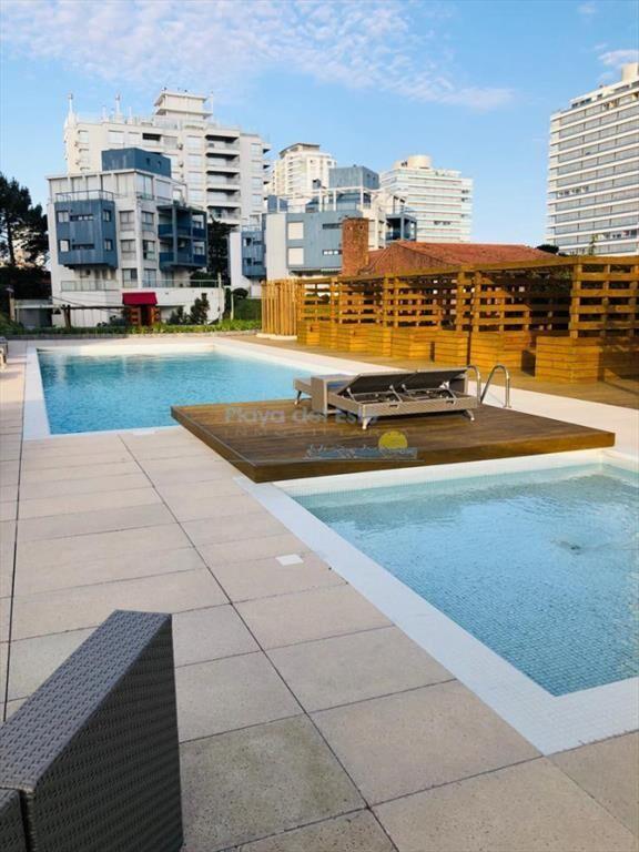 Apartamento en Alquiler de 2 dormitorios en Punta