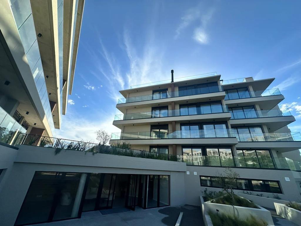 Venta Apartamento 2 Dormitorios 2 Baños Barrio Parques Carra