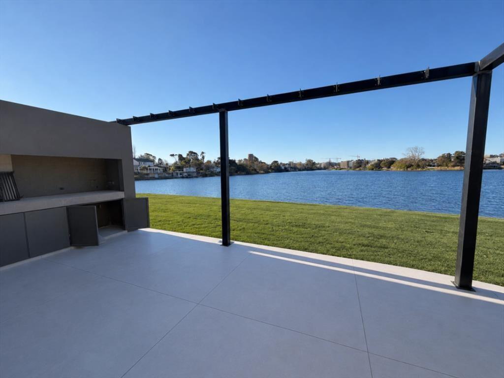 Casa en venta en Parque Miramar