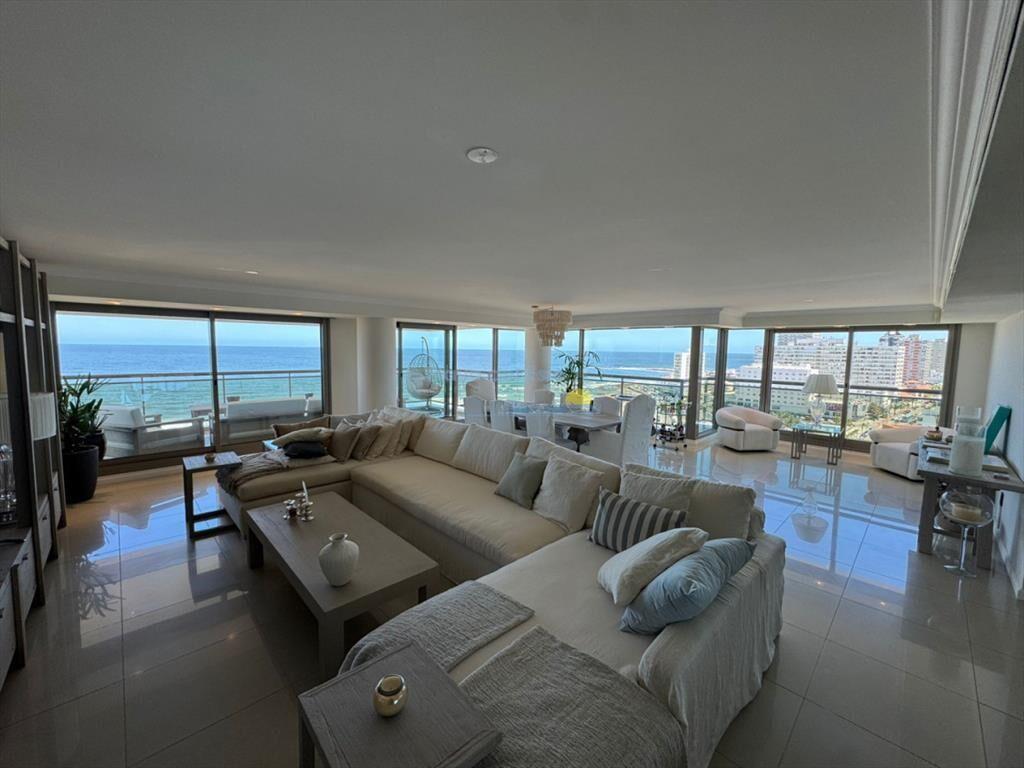 Apartamento en venta de 4 dormitorios en Torre ,