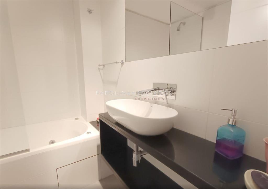 Departamento en Venta de 3 Suites y dependencia