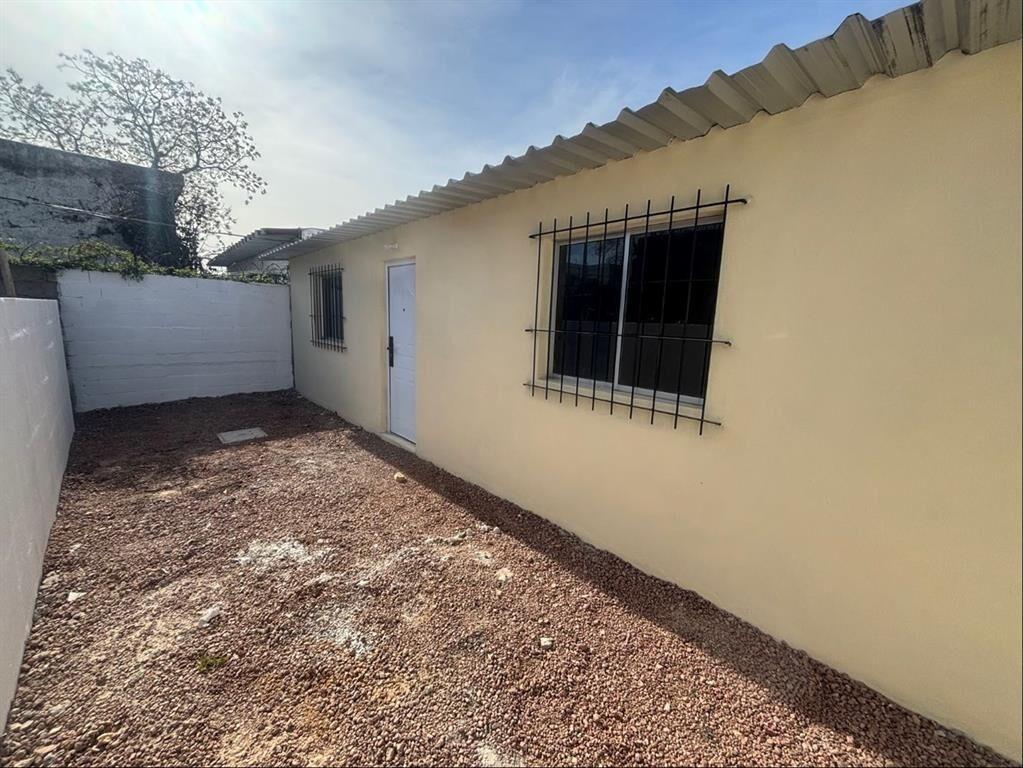 Traspaso de Alquiler Casa en Colón 2 Dormitorios 1 Baño, pa