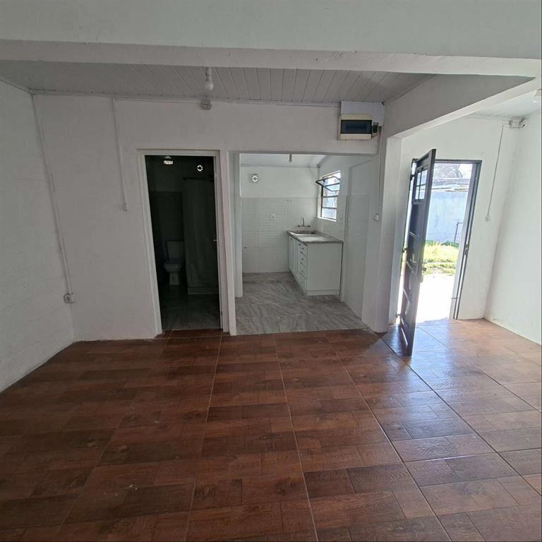ALQUILER CASA 1 DORMITORIO COCHERA PATIO VERDE MAROÑAS