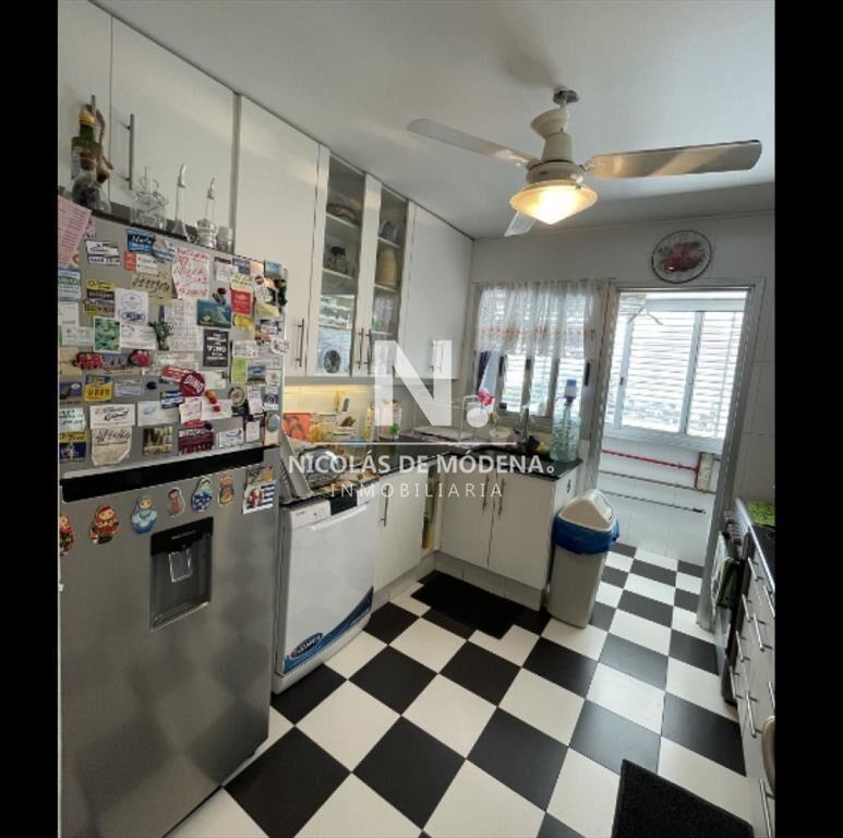 Vende apartamento de 3 dormitorios en Mansa, con