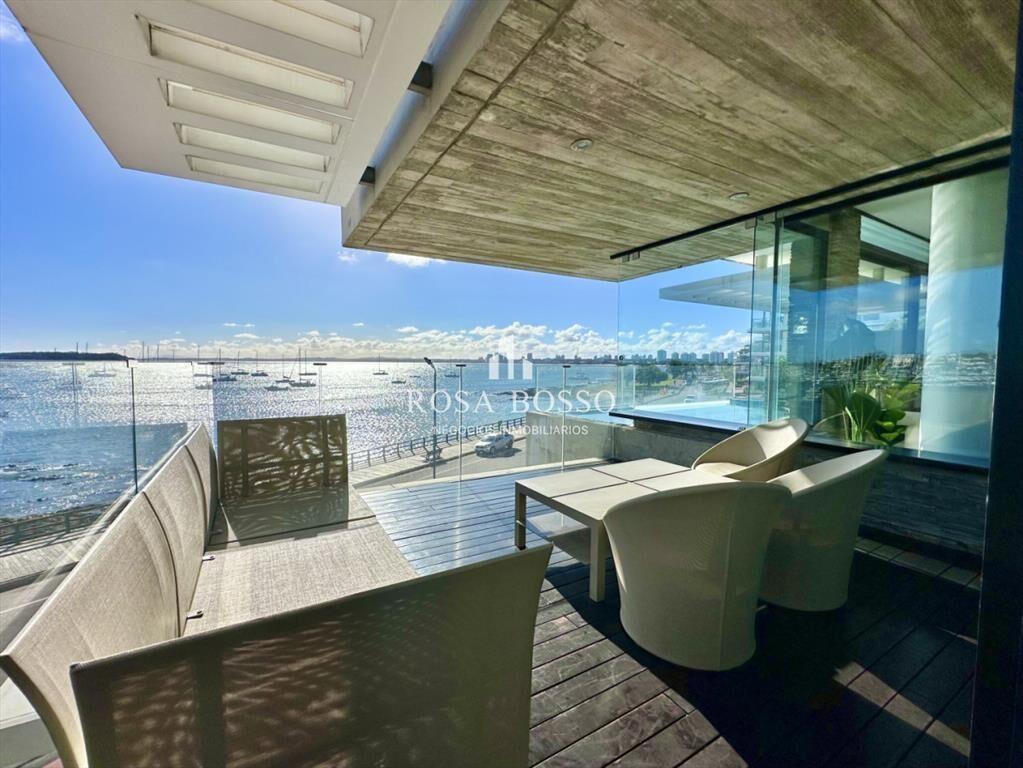 Apartamento en Alquiler Exclusivo 4 Dormitorios