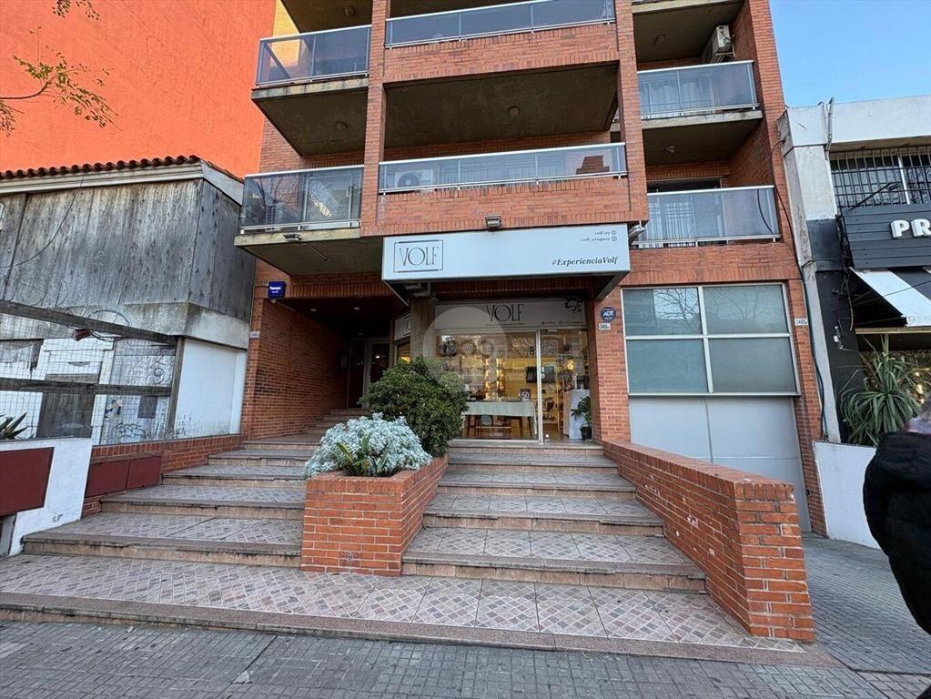 VENTA APARTAMENTO POCITOS, OPORTUNIDAD INVERSORES