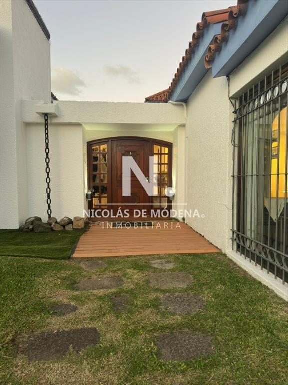 Exclusiva casa en Solymar . Ciudad de la Costa