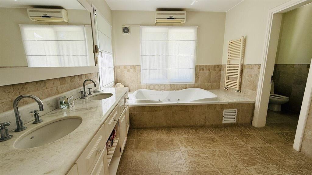 Venta casa Carmelo, barrio privado Club de Campo el Faro.