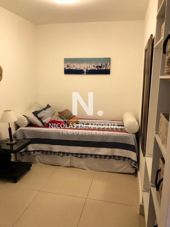 Apartamento en Edificio con servicios y propio