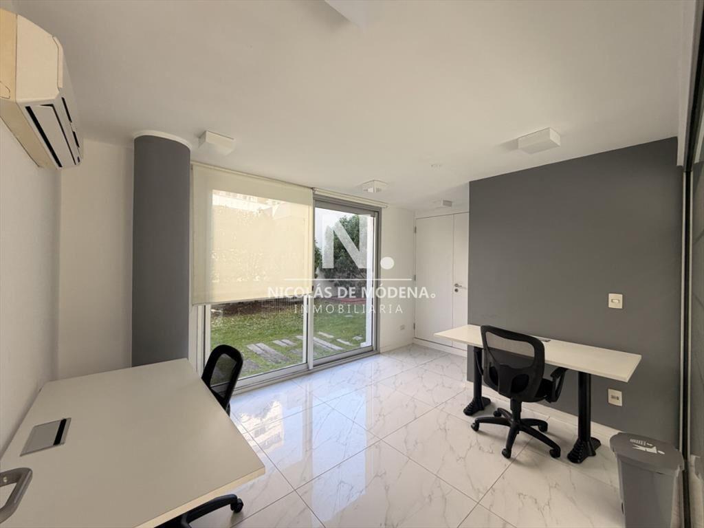 APARTAMENTO EN VENTA SOBRE ROOSEVELT CON GARAJE